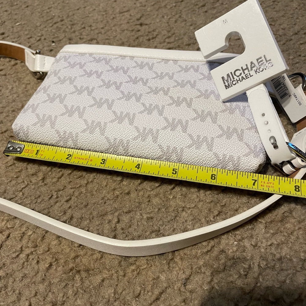 Michael Kors Purse - Picture 2 of 9